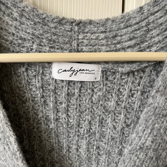 Carly Jean Los Angeles Nash Cardigan - Picture 5 of 5